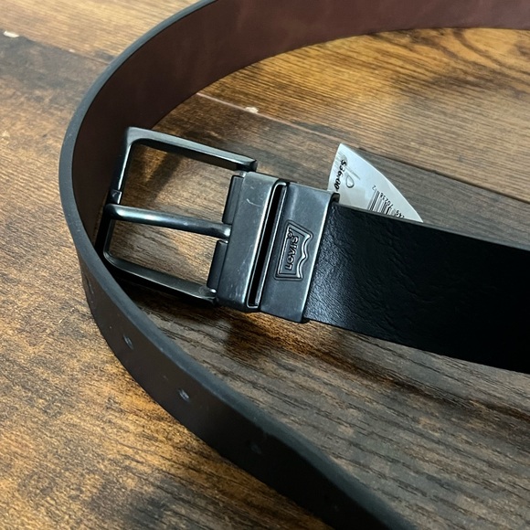 Levi's Brown Leather Belt - Picture 8 of 9